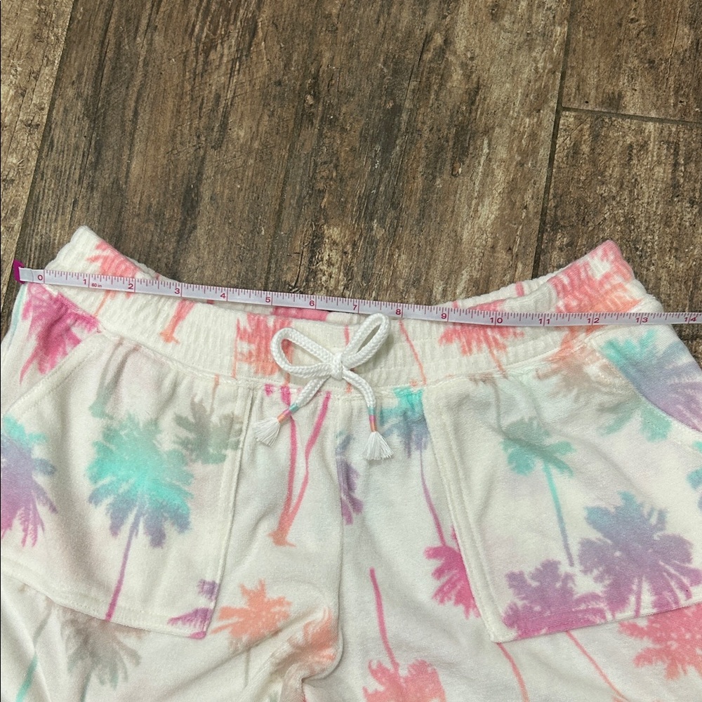 Girls Shorts - Picture 11 of 16